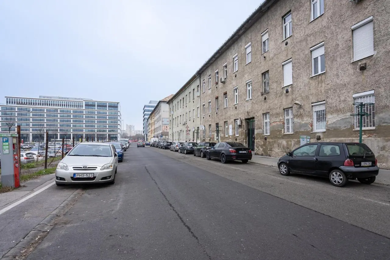 Pink Secrets Apartment بودابست 0*,  المجر